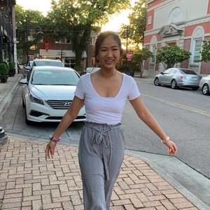 Meet your Posher, Abigail